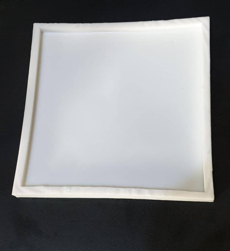 قالب سیلیکونی مربع شکل در ابعاد ۲۰×۲۰